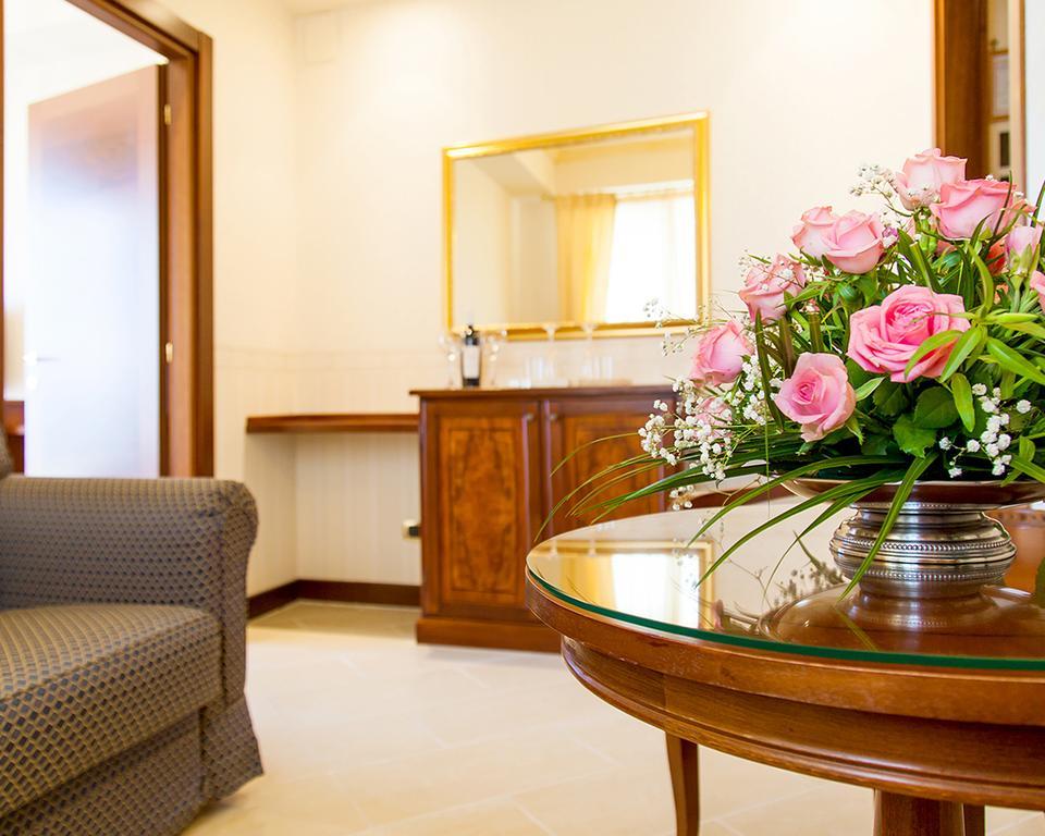 Art Hotel Diamond Naxos Taormina Giardini Naxos Exterior photo